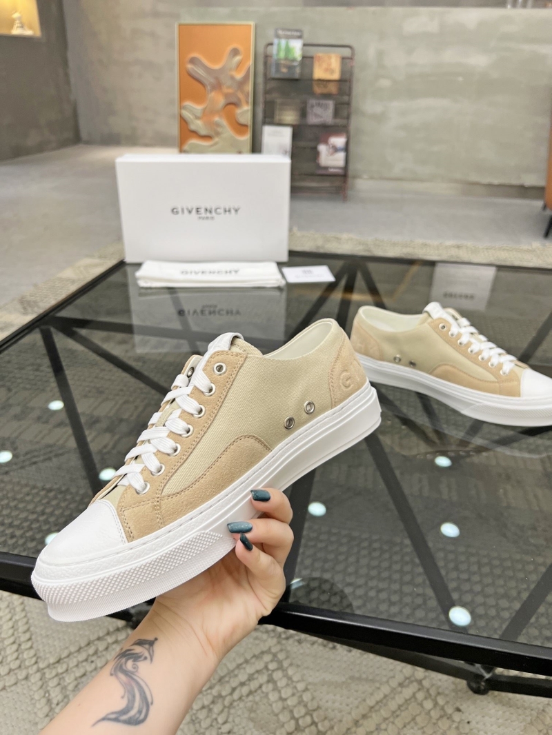 Givenchy Sneakers